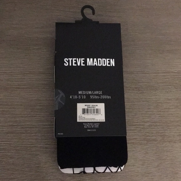 STEVE MADDEN Hosiery 2 pairs Size M/L - Picture 2 of 5